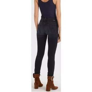MOTHER High Waisted Looker Ankle Fray Last Call Jeans, size 25